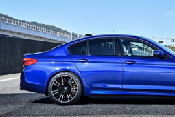 專為新款BMW M5設(shè)計的倍耐力P Zeros