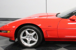 這款1995年的雪佛蘭Corvette ZR-1僅顯示27英里也非常稀有