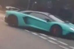 蘭博基尼Aventador在2020年巔峰車禍中被福特嘉年華追尾