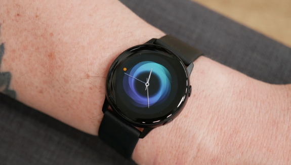 Google Assistant將在Galaxy Watch 4系列上加入Bixby