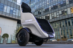 Segway為成人打造一款自平衡嬰兒車